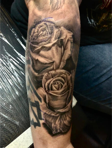 Black/Grey Roses